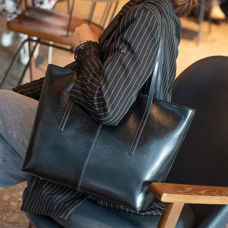Women's Retro Large Capacity Leather Advanced Texture Shoulder Bags