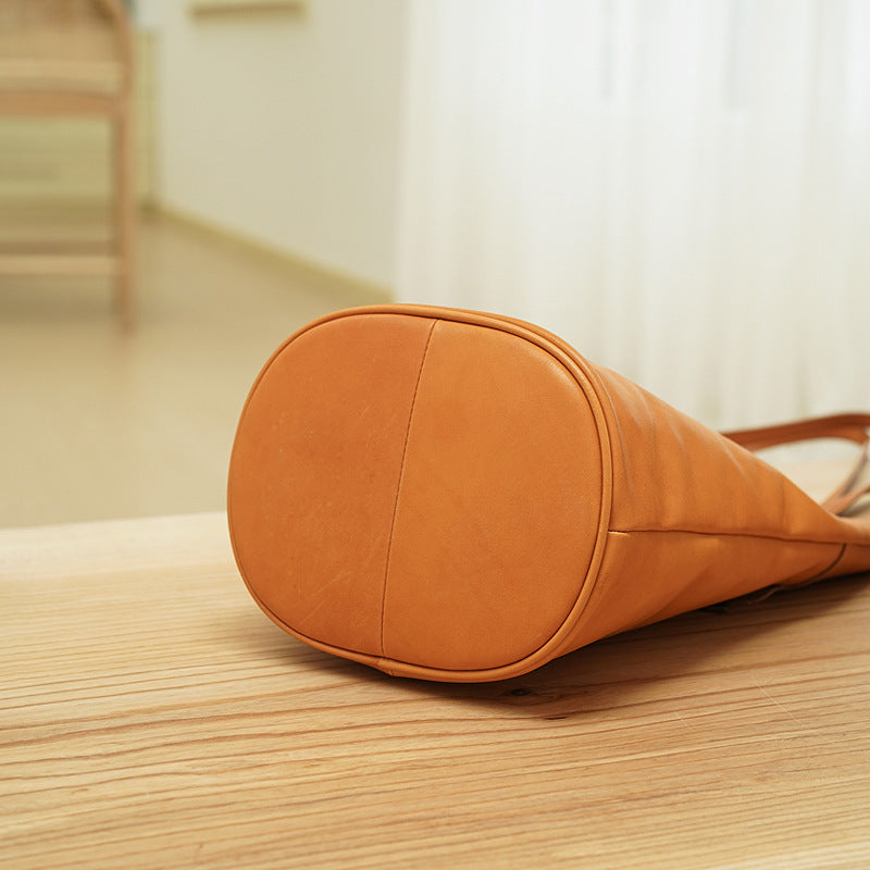 Women's High-grade Genuine Leather Retro Large Capacity Underarm Bucket Bags
