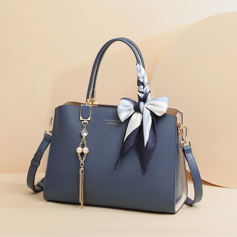 Women's Commuter Versatile Large Capacity Light Luxury Handbags