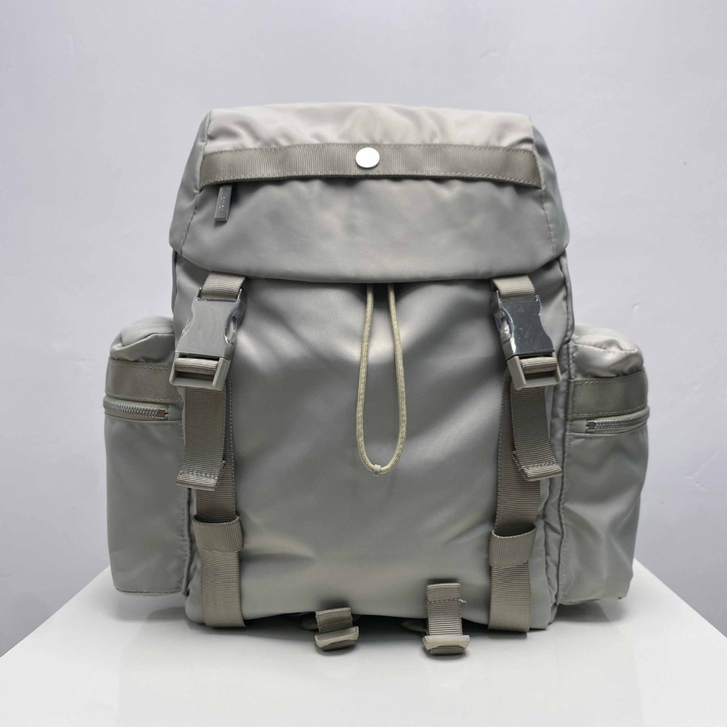 Women's Yoga Simple Fashion High-grade Nylon Material Lightweight Backpacks