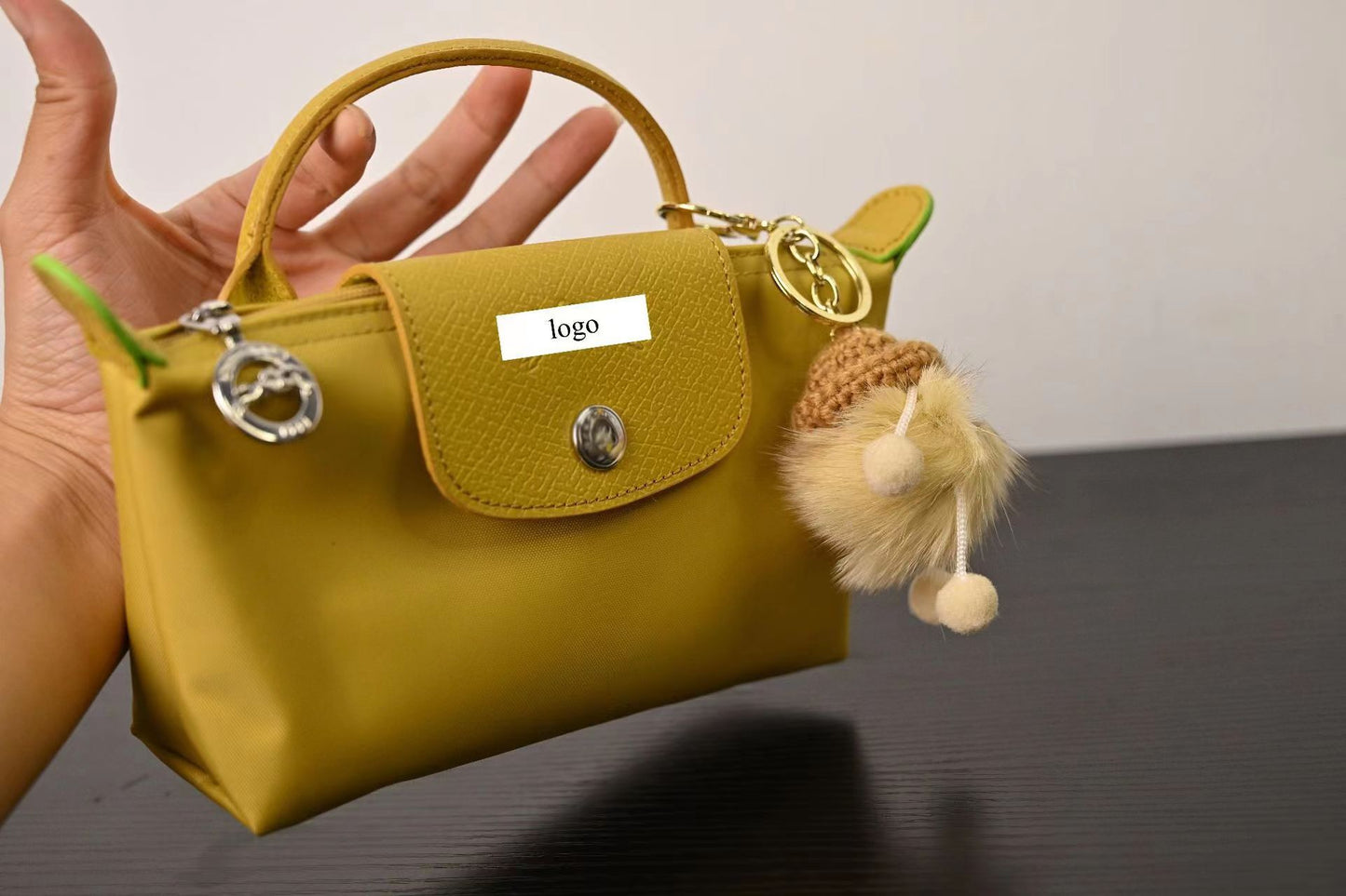 Women's Surrogate Shopping Version Mini Dumpling Mobile Handbags