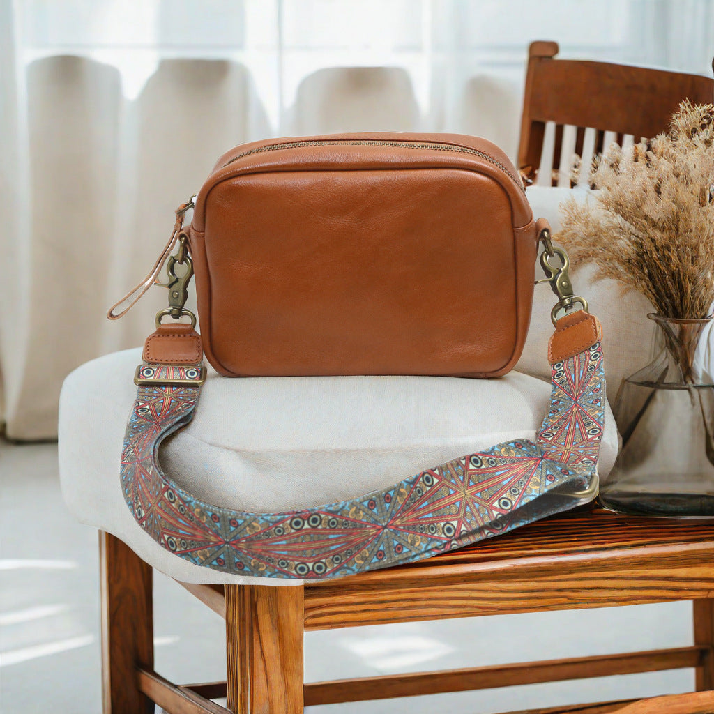 Women's Leather Simple Artistic Retro Personality Trend Crossbody Bags