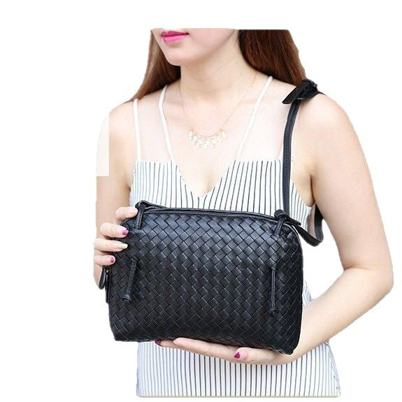 Women's Trendy Handmade Woven Fashionable Shell Crossbody Bags