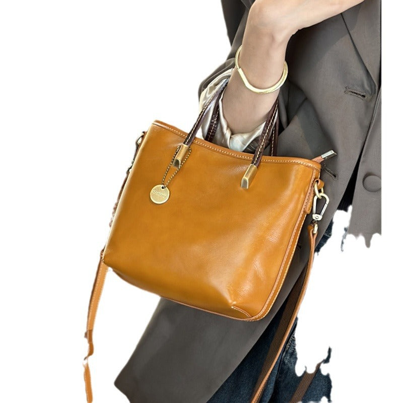 Women's Genuine Leather Retro Top Layer Vegetable Tanning Large Shoulder Bags