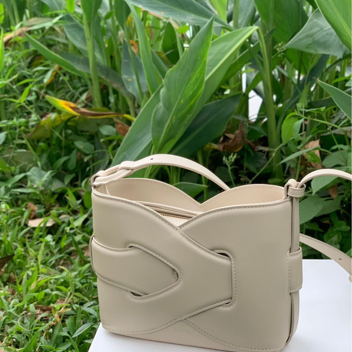 Women's Quality Design Leather Interwoven Portable Handbags
