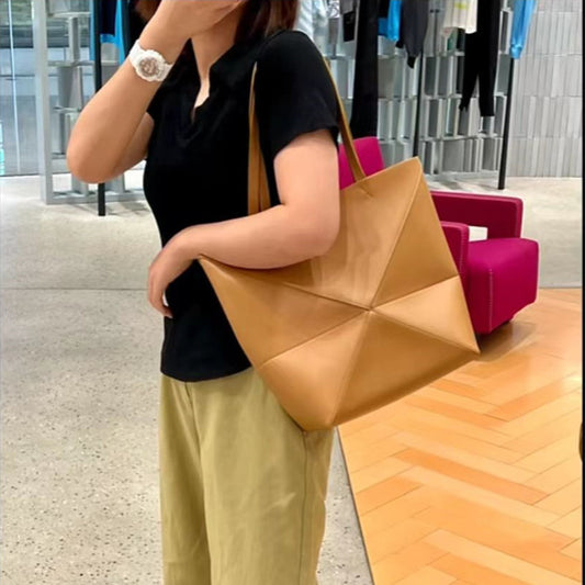 Women's Cowhide Folding Geometric Portable For Bucket Bags