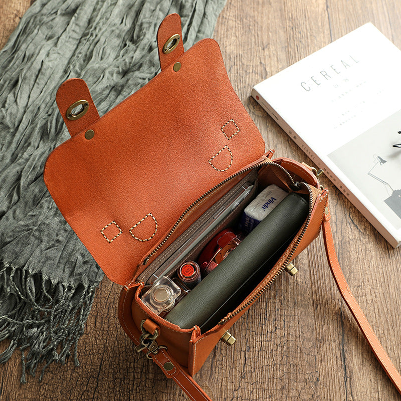 Women's Mountain Handmade Autumn Vegetable Tanning Leather Crossbody Bags