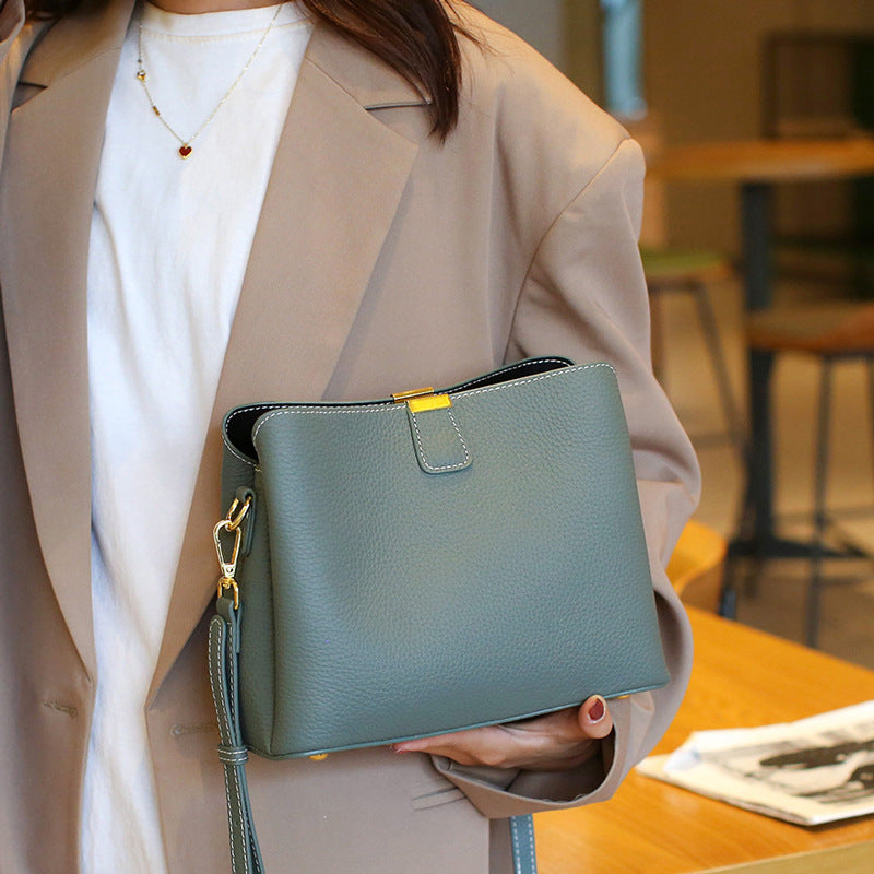 Women's Summer Portable Western Style Fashion Simple Genuine Leather First Bucket Bags