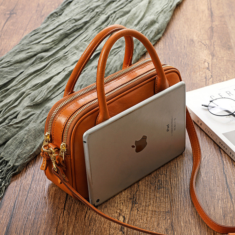 Women's Capacity Vegetable Tanned Cowhide College Niche Crossbody Bags