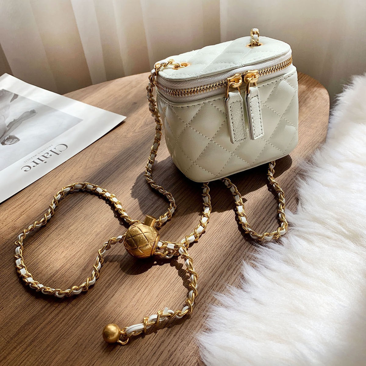 Classic Style Golden Balls Box Rhombus Small Square Bags