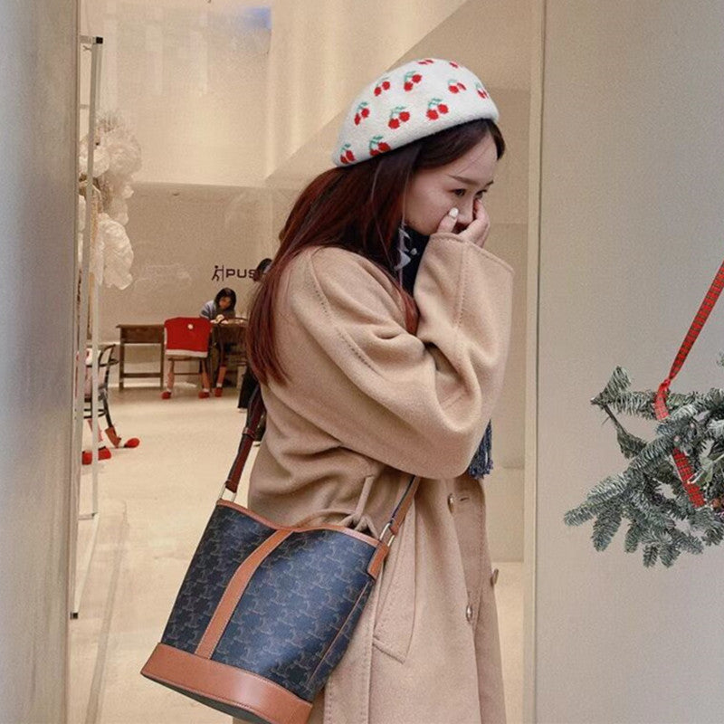 Women's Genuine Leather Presbyopic Retro Leisure Commute Bucket Bags