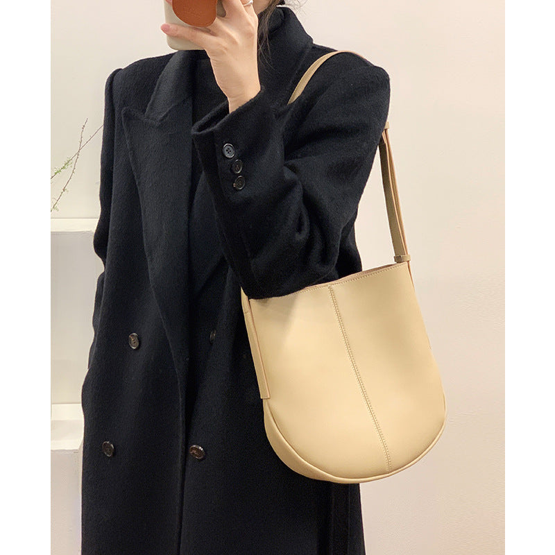 Women's Large Capacity Cowhide Simple Commuter Leather Bucket Bags