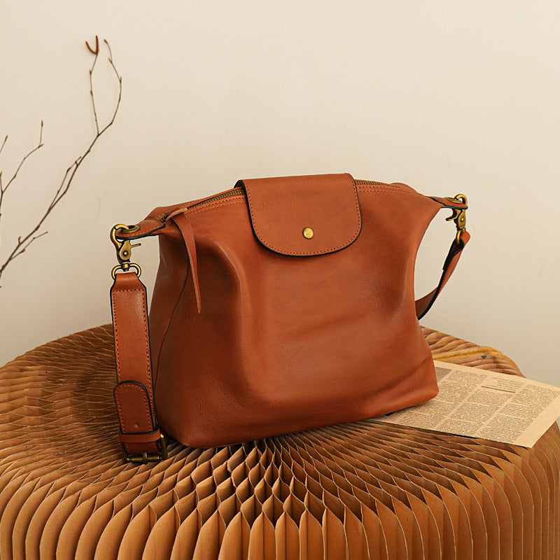 Women's Street Retro First Layer Cattlehide Leather Fashion Crossbody Bags
