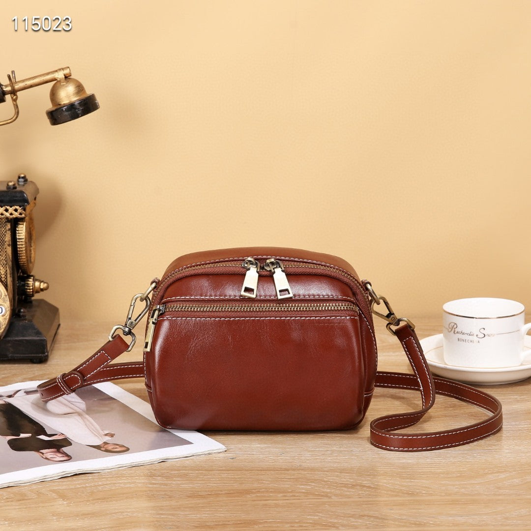 Women's Genuine Leather Top Layer Vegetable Tanning Contrast Color Shoulder Bags