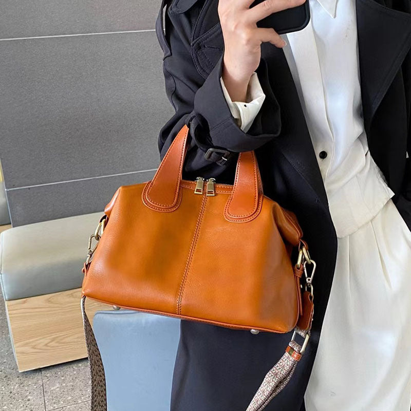 Women's Genuine Leather High-grade Retro Cow Big Handbags