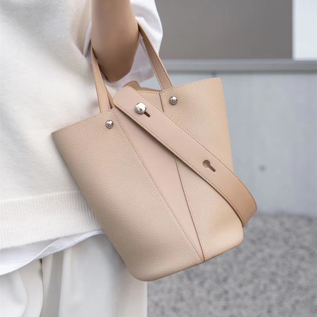Women's Cowhide Vegetable Basket Style Commuter Lazy Handbags