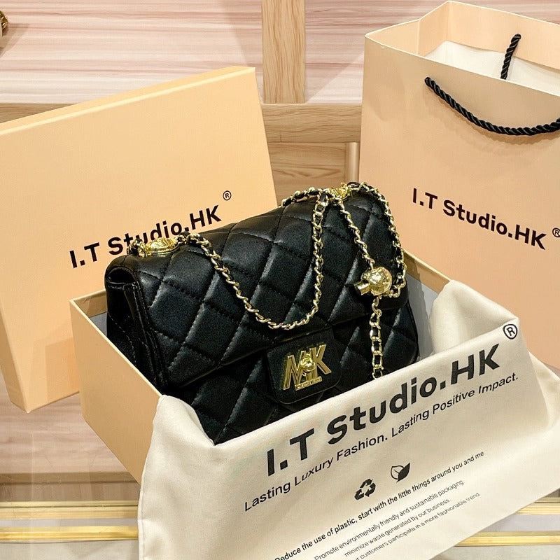 Women's Simple Style Diamond Chain Genuine Leather Crossbody Bags