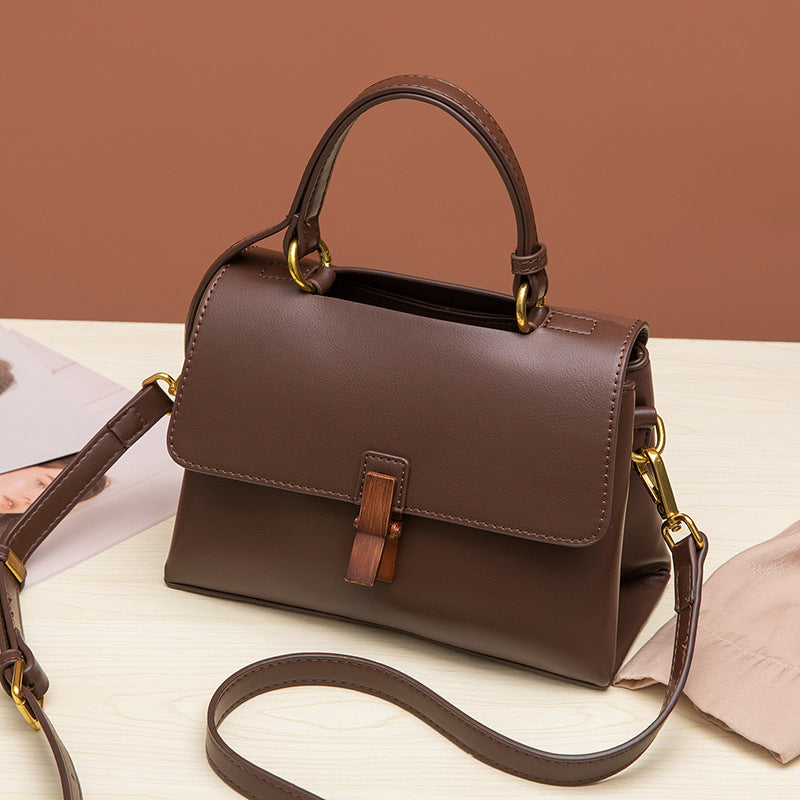 Spring Fashion Simple Wooden Twist Female Shoulder Bags