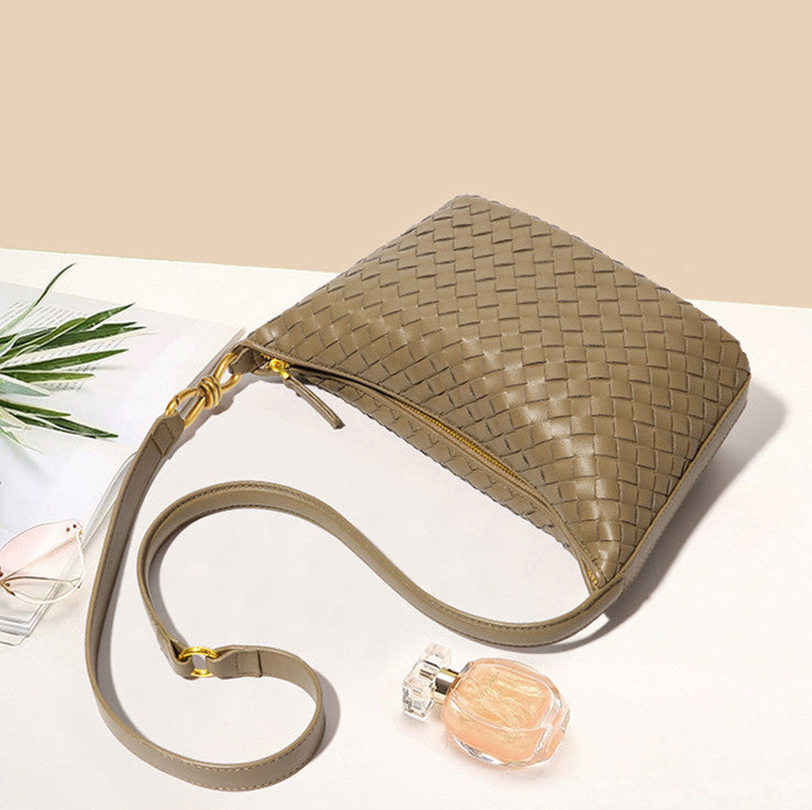 Women's Niche Hand-woven Fashion Simple Lunch Box Shoulder Bags