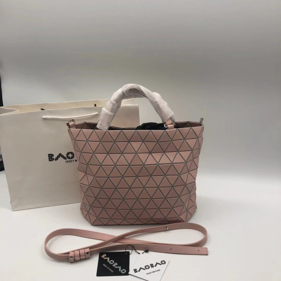 Plaid Female Niche Cold Door Single Portable Bucket Bags