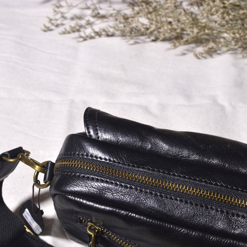 Men's Leather Personality Minority Large Capacity Zipper Bags