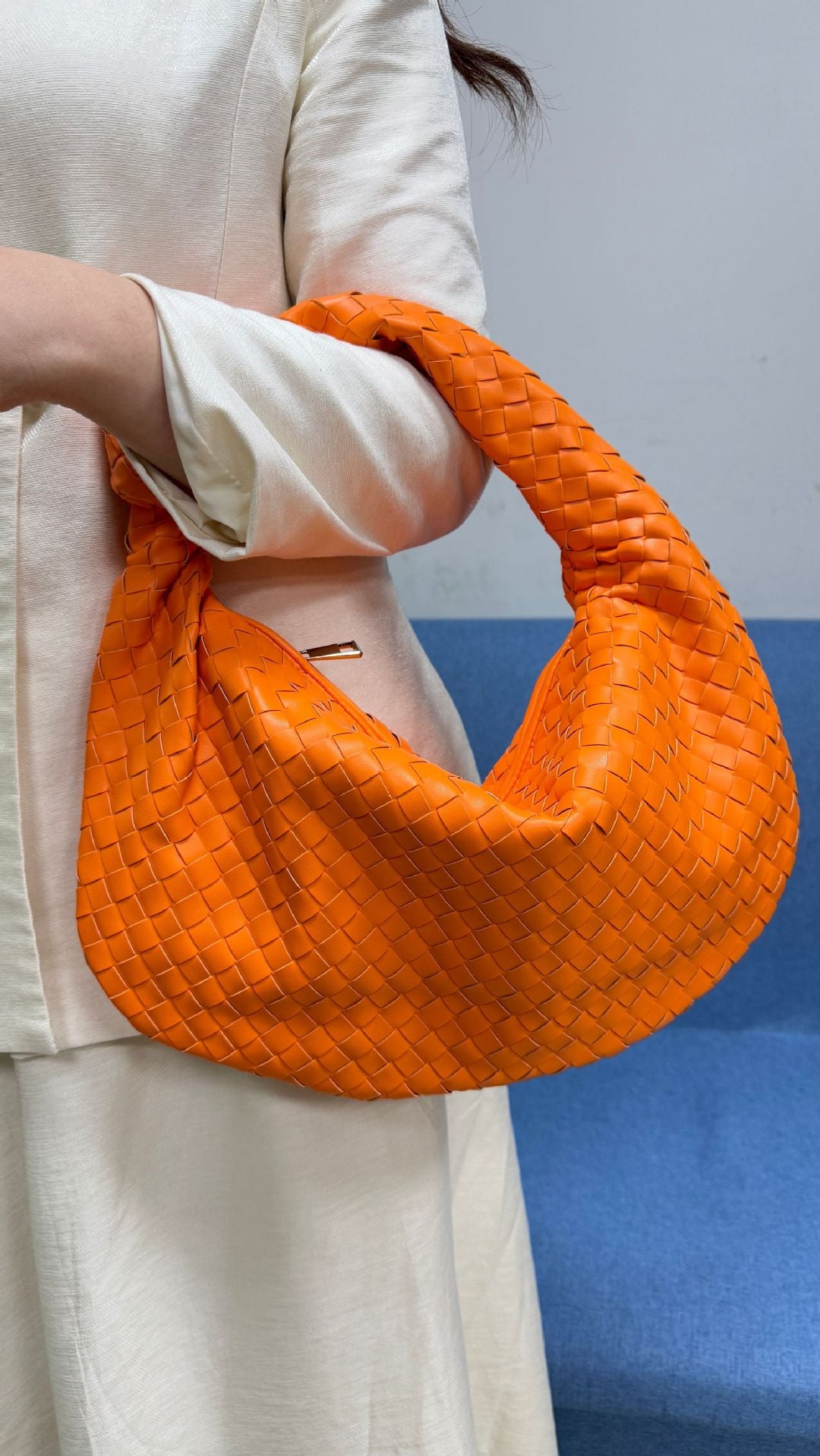 Women's High-grade Woven Stylish Underarm Large Capacity Tote Bags