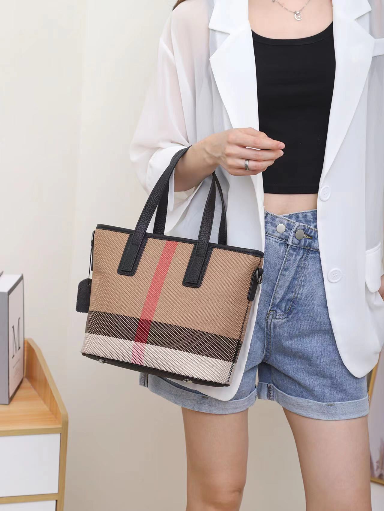 Cloth With First Layer Cowhide Cross Body Pouch Crossbody Bags