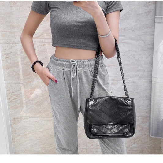 Women's Oil Wax Cowhide Retro Double Chain Shoulder Bags