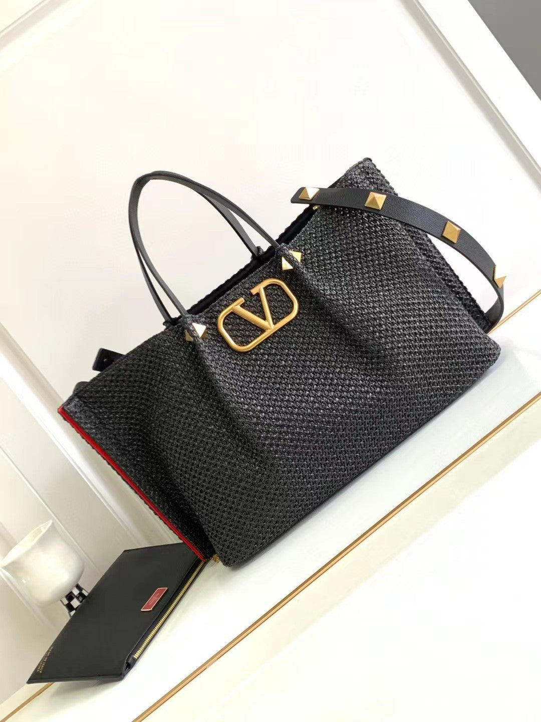 Direct Wholesale V Rivet Chain Shopping Tote Bags