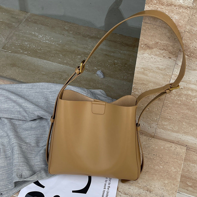 Women's High-grade Exquisite Leather Large Capacity Cowhide Bucket Bags