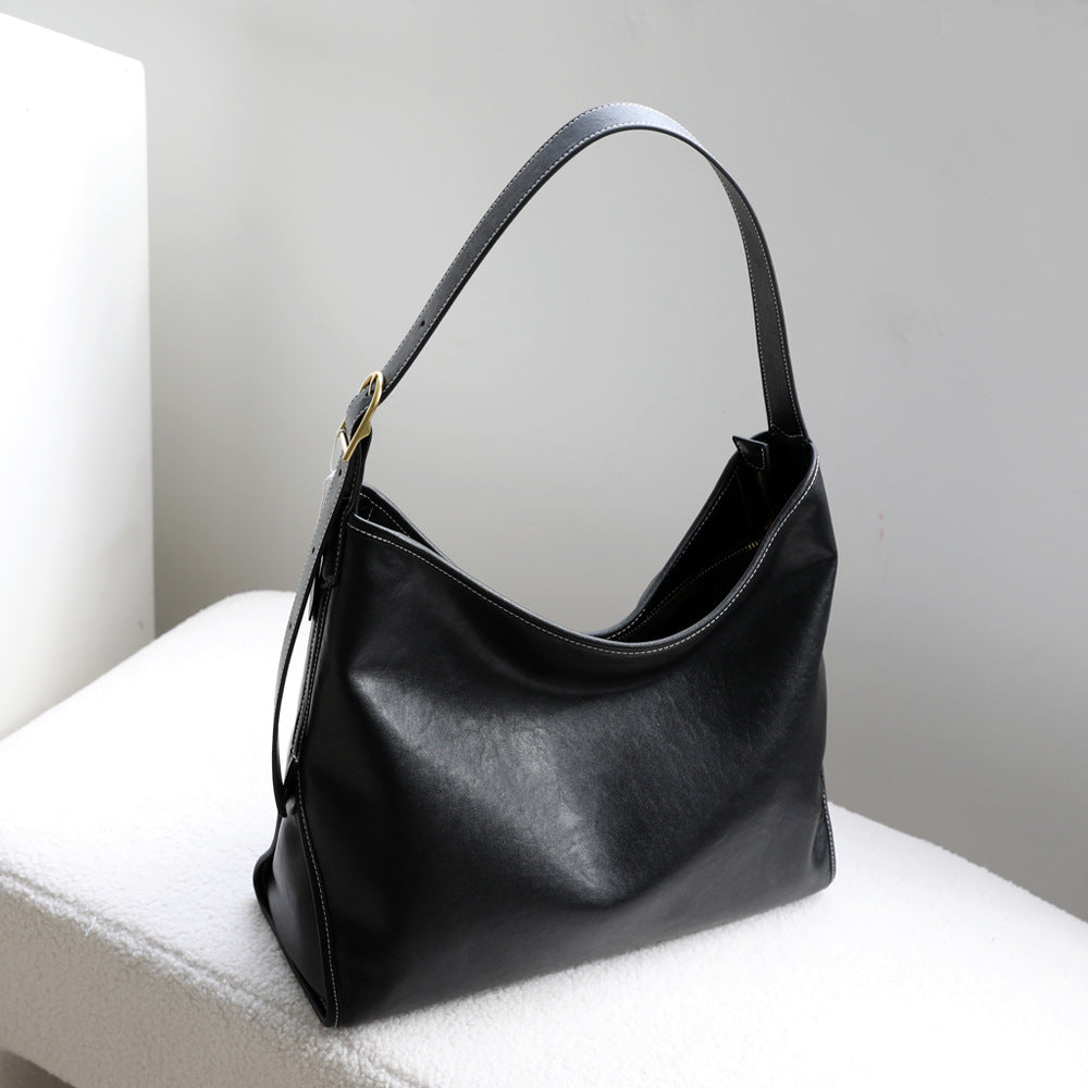 Women's Large Capacity Underarm Commuter Vintage Leather Tote Bags